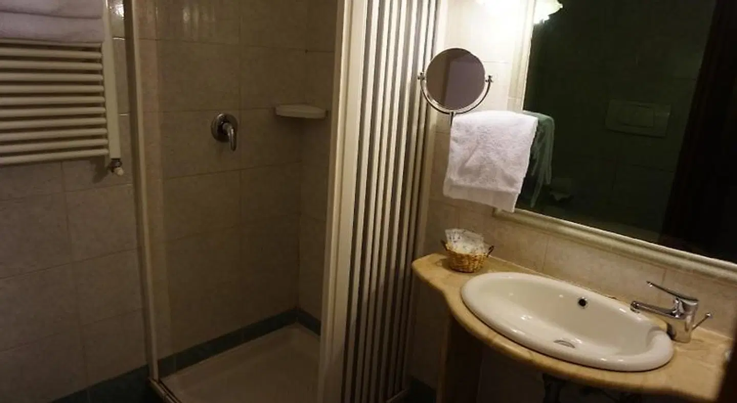 Green Hotel Badezimmer