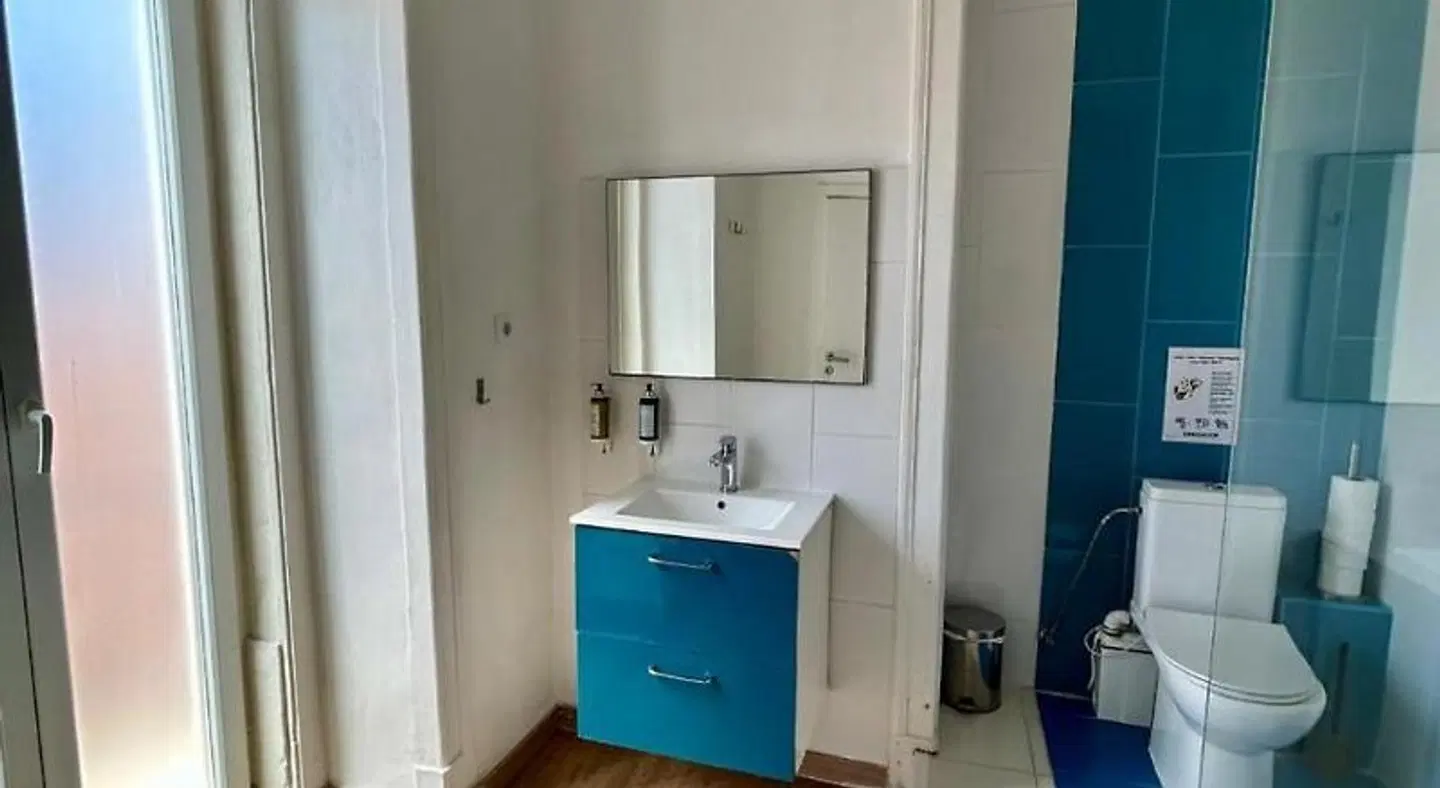 The Color Guesthouse Badezimmer