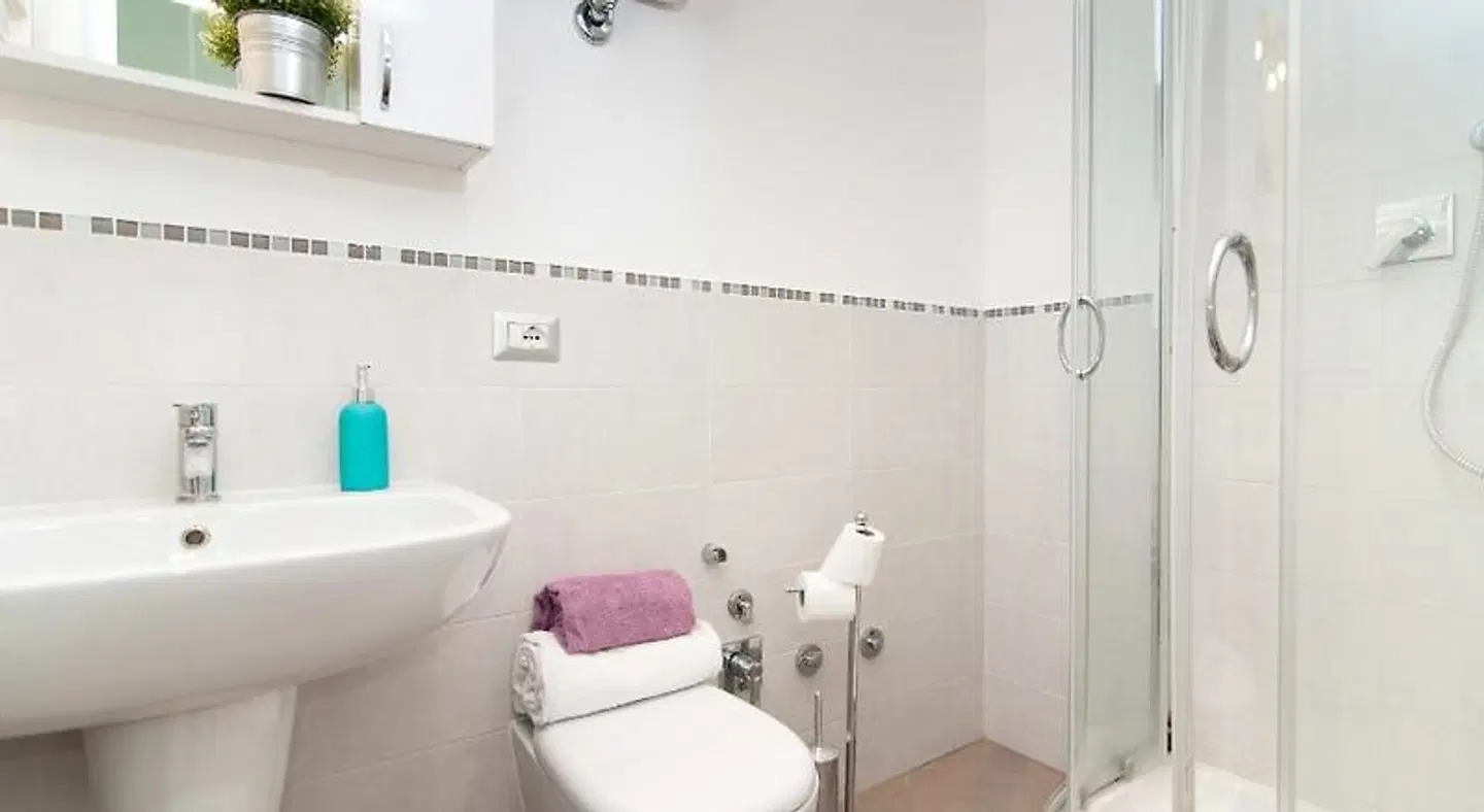 Bye Bye Roma Pantheon Suite Badezimmer