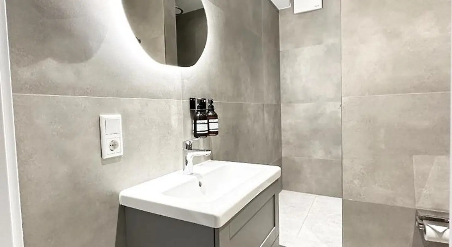 BLK Hostel Badezimmer