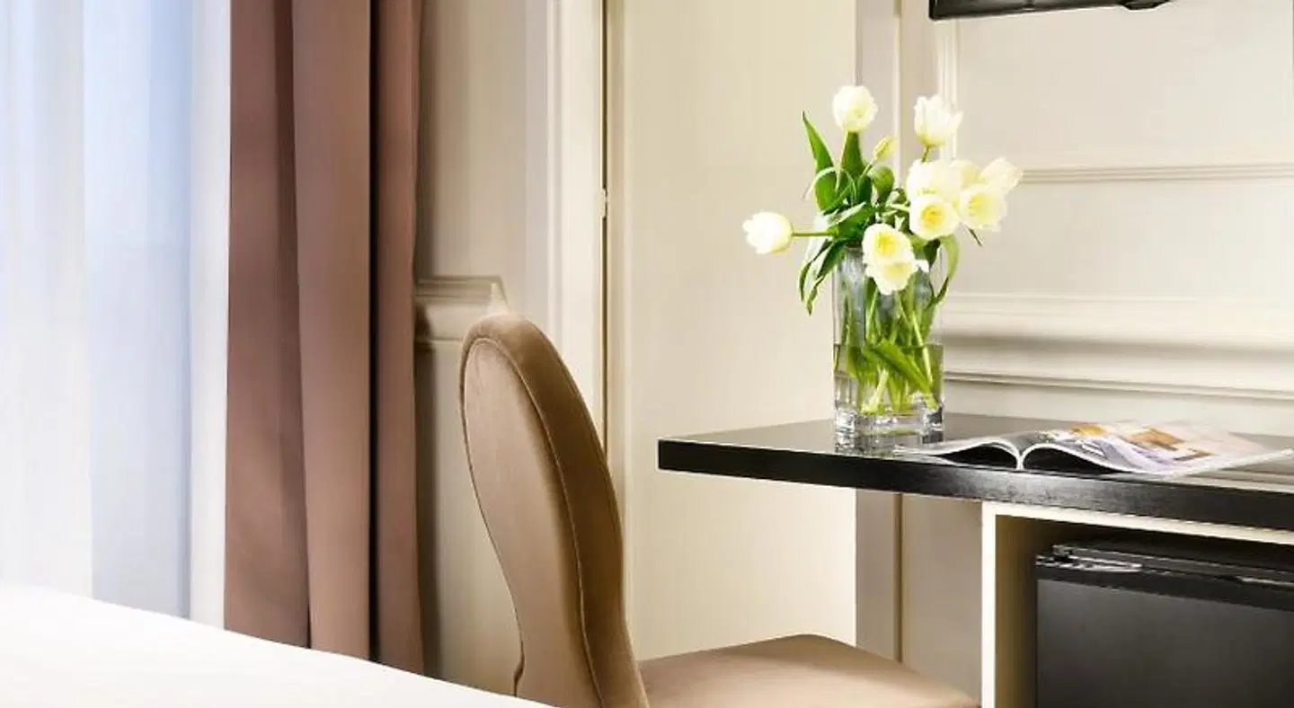 Splendor Suite Rome ROOM_EXAMPLE