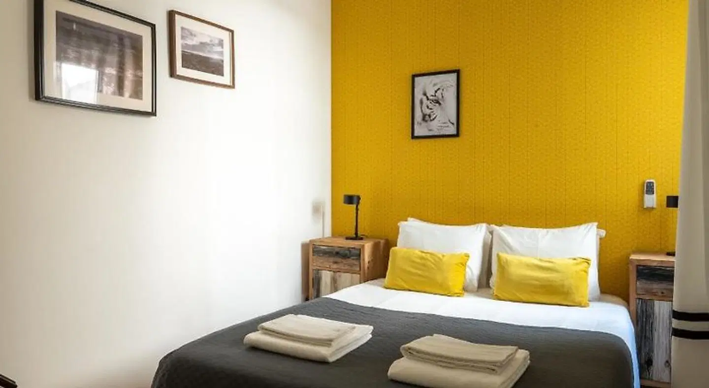 DuMont Lisbon Guesthouse ROOM_EXAMPLE