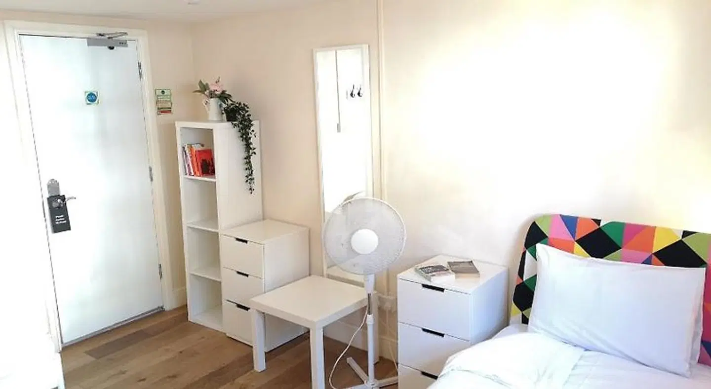 Park Villa Boutique Hostel Badezimmer