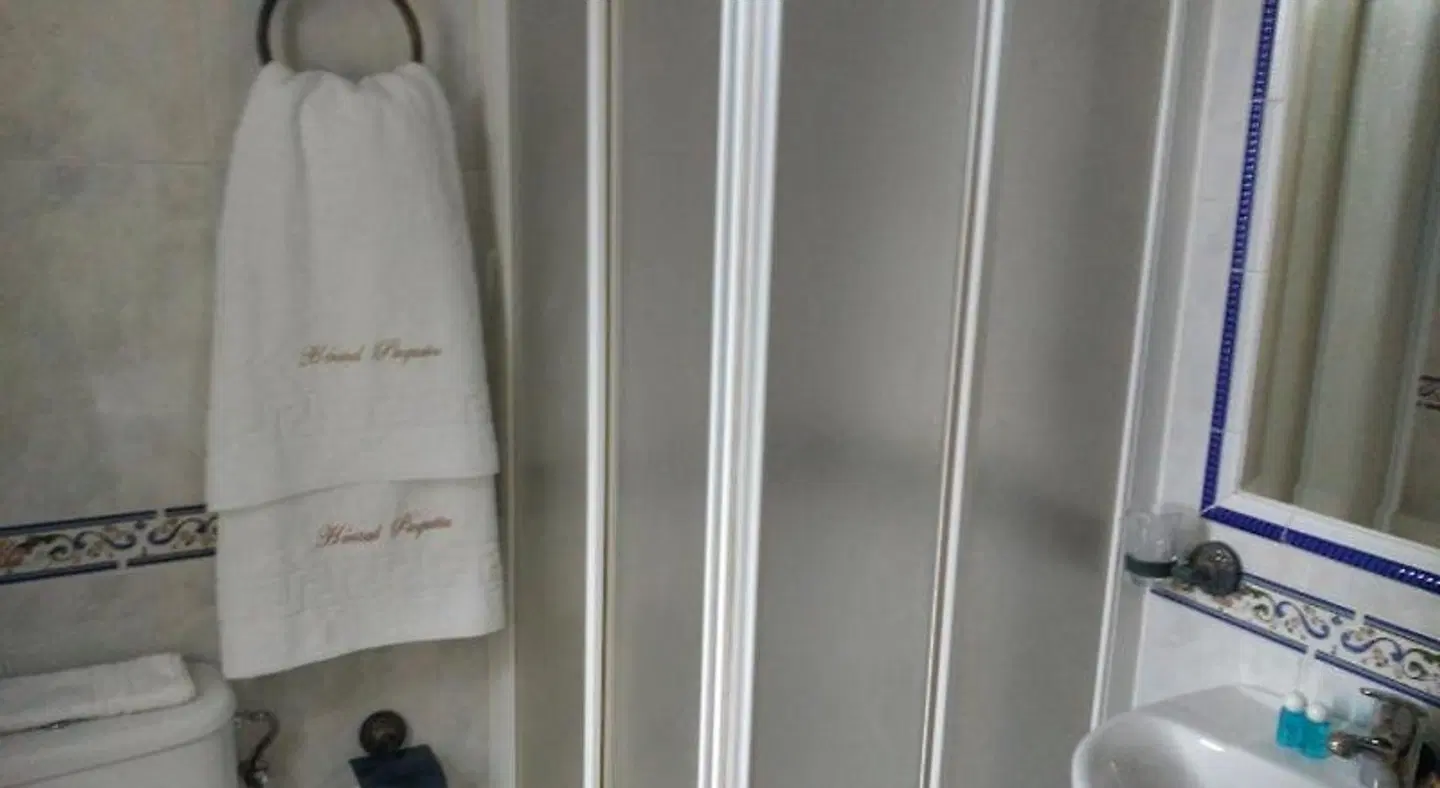 Hostal Paquita Badezimmer