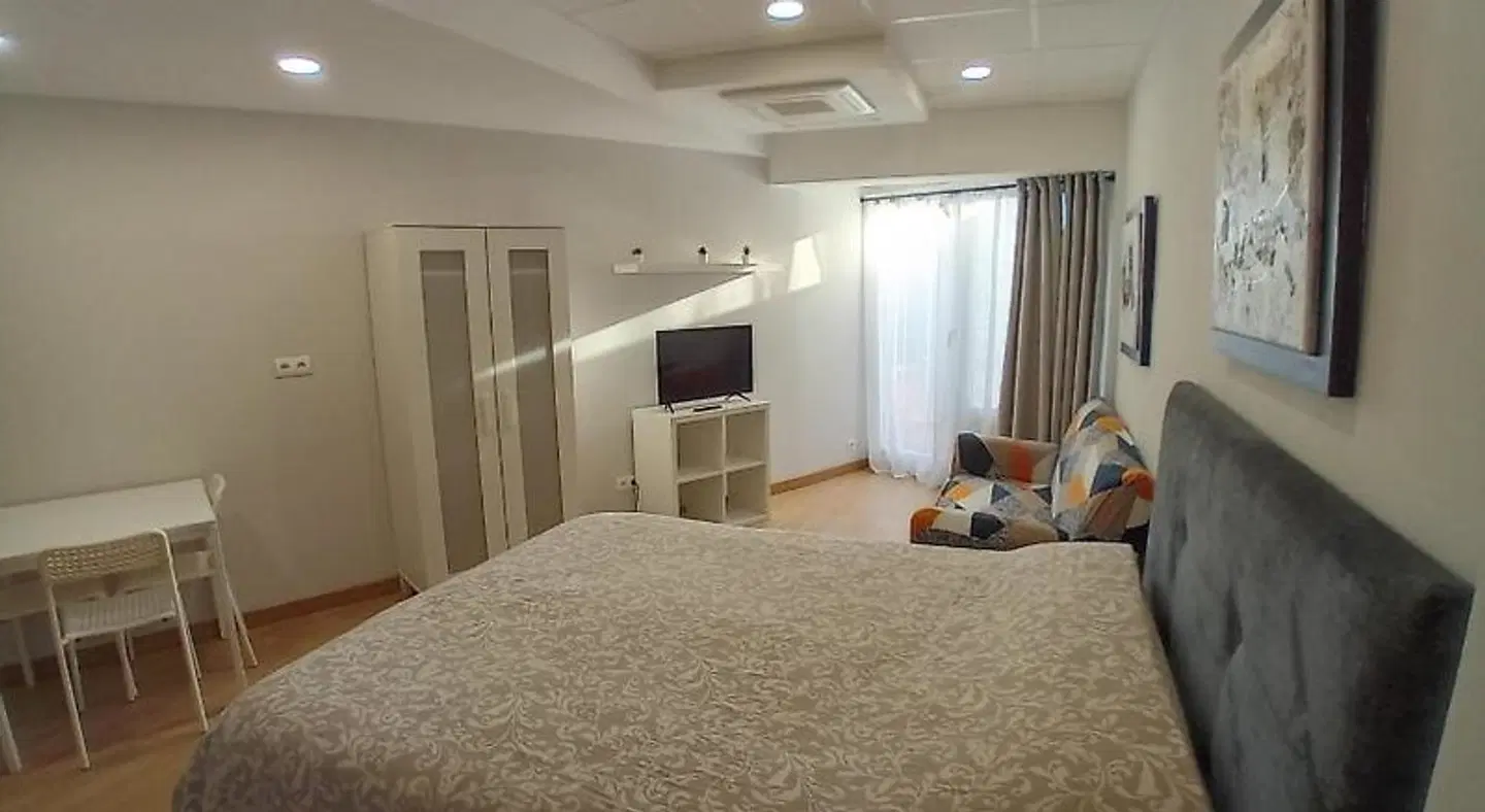 Estudio Deusto ROOM_EXAMPLE