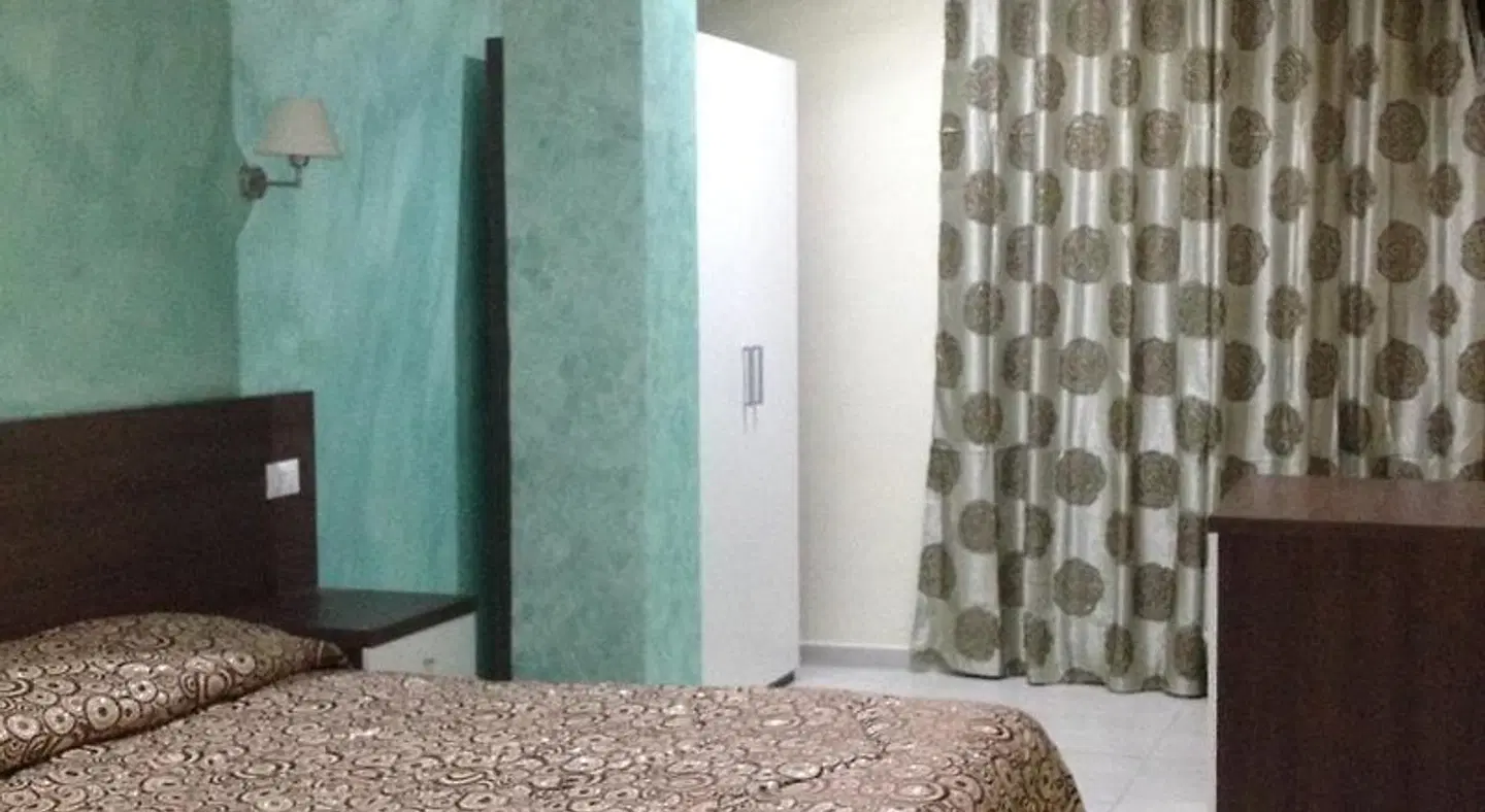 tiburtina hotel holiday ROOM_EXAMPLE