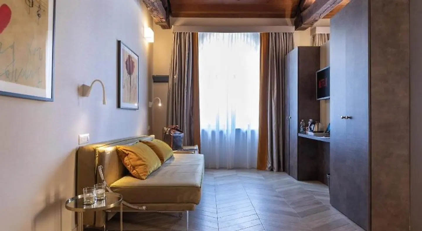 NEMAN Maison Experience I Pantheon ROOM_EXAMPLE