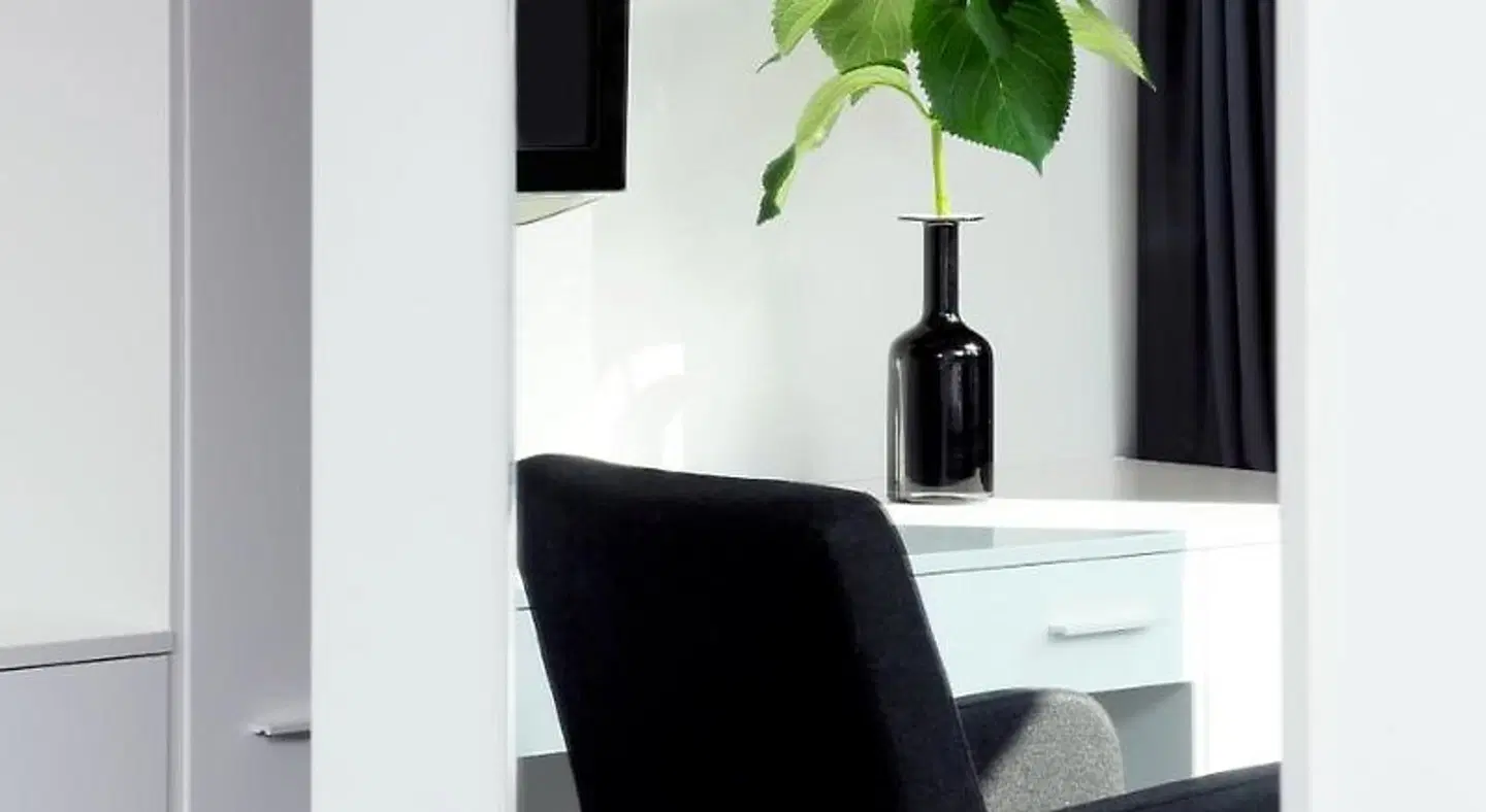 Lindemann's ROOM_EXAMPLE