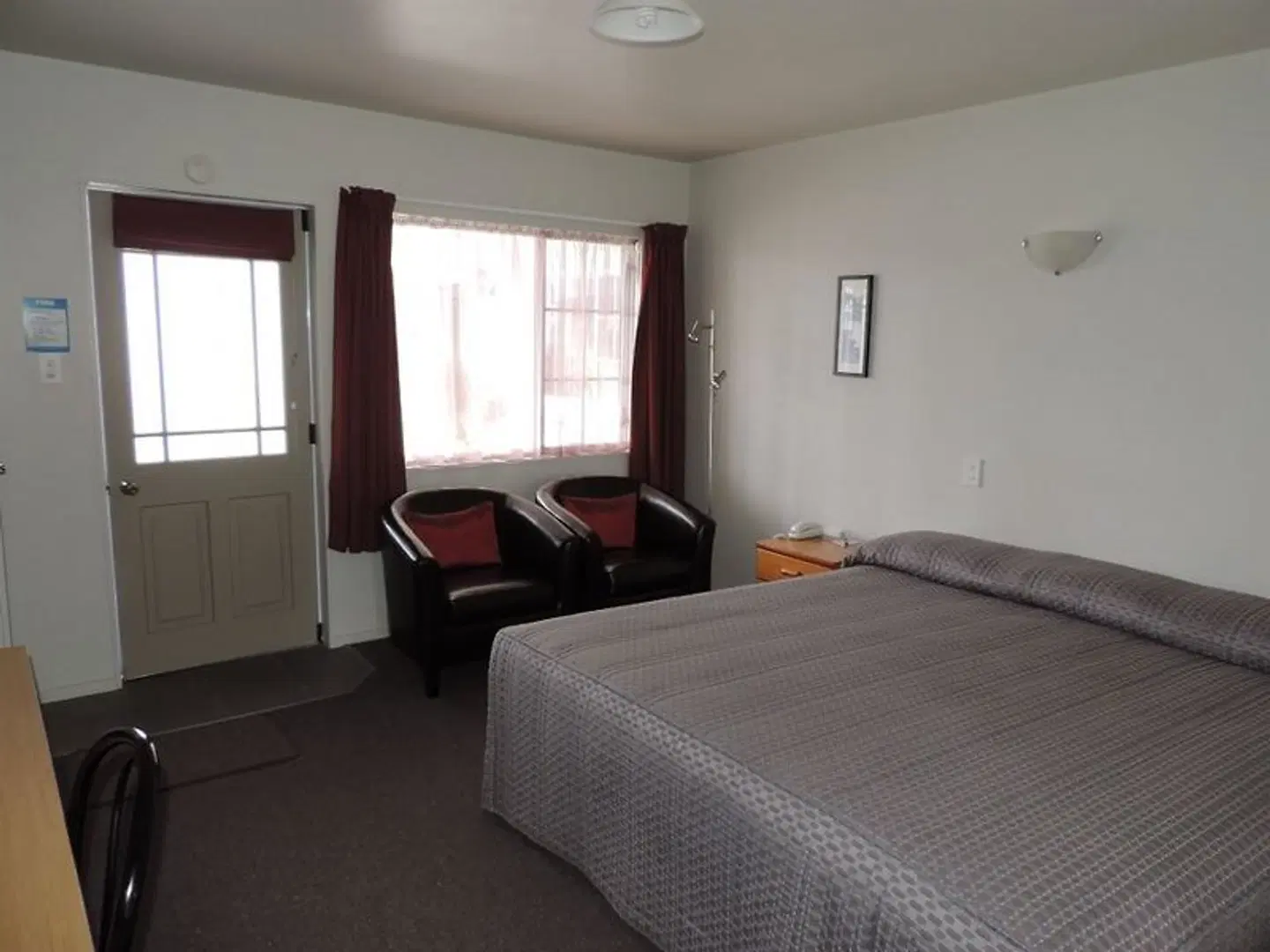 Gables Motor Lodge ROOM_EXAMPLE