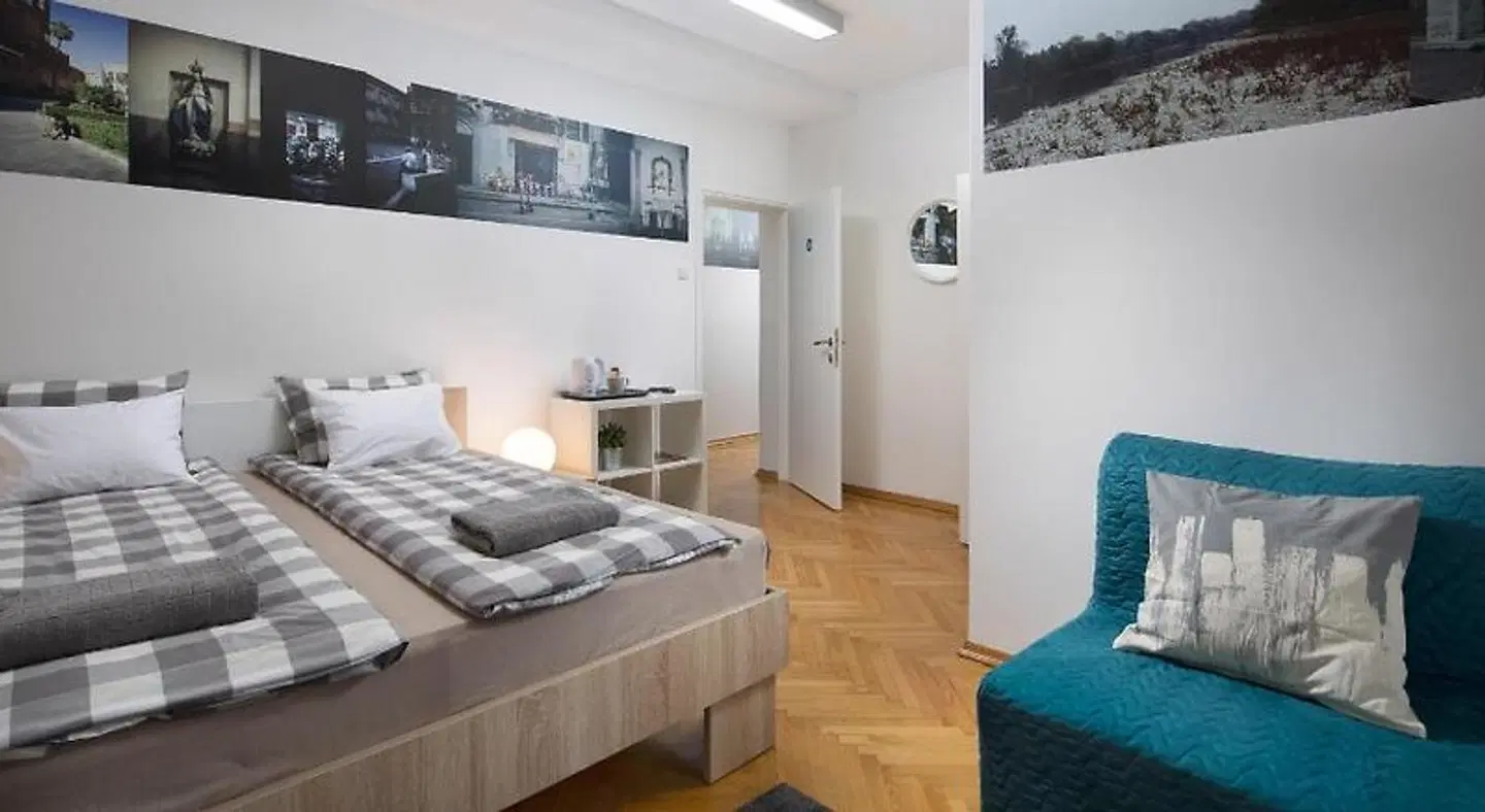 Hostel Bureau ROOM_EXAMPLE