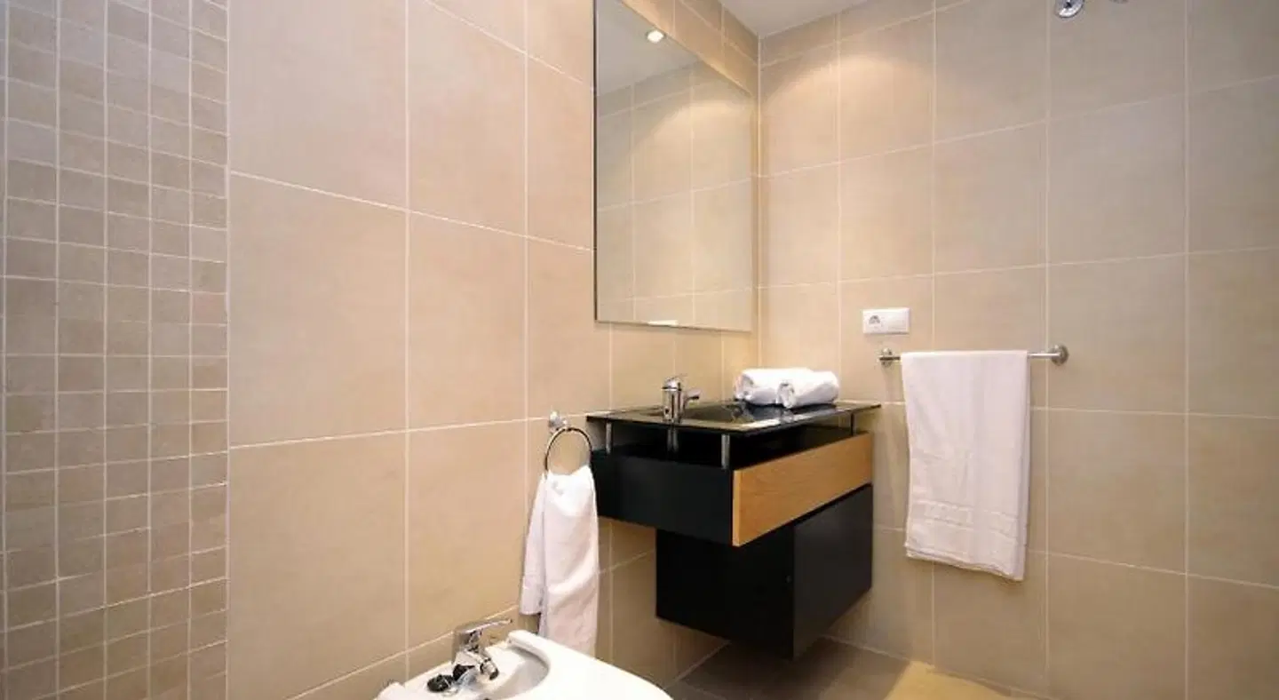 Flatsforyou Port Design Badezimmer