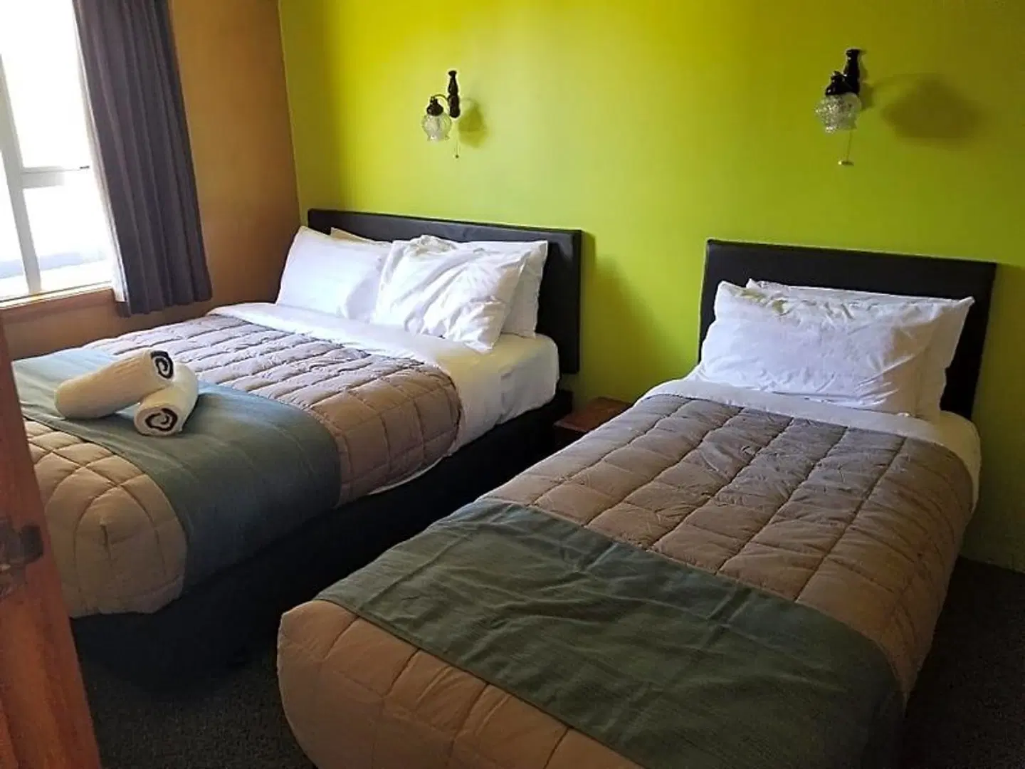 Alpine View Motel ROOM_EXAMPLE