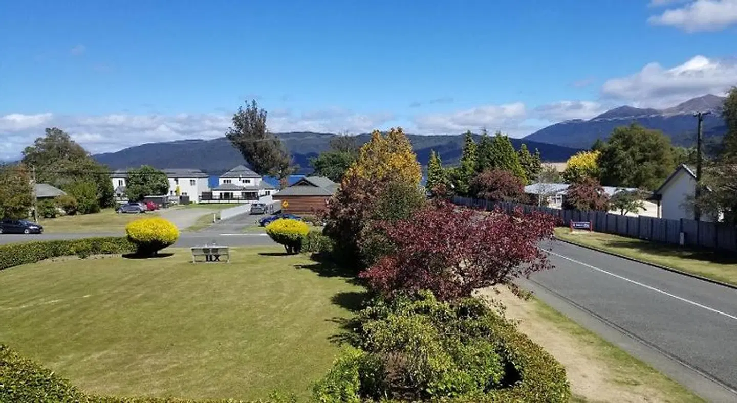 Alpine View Motel Garten
