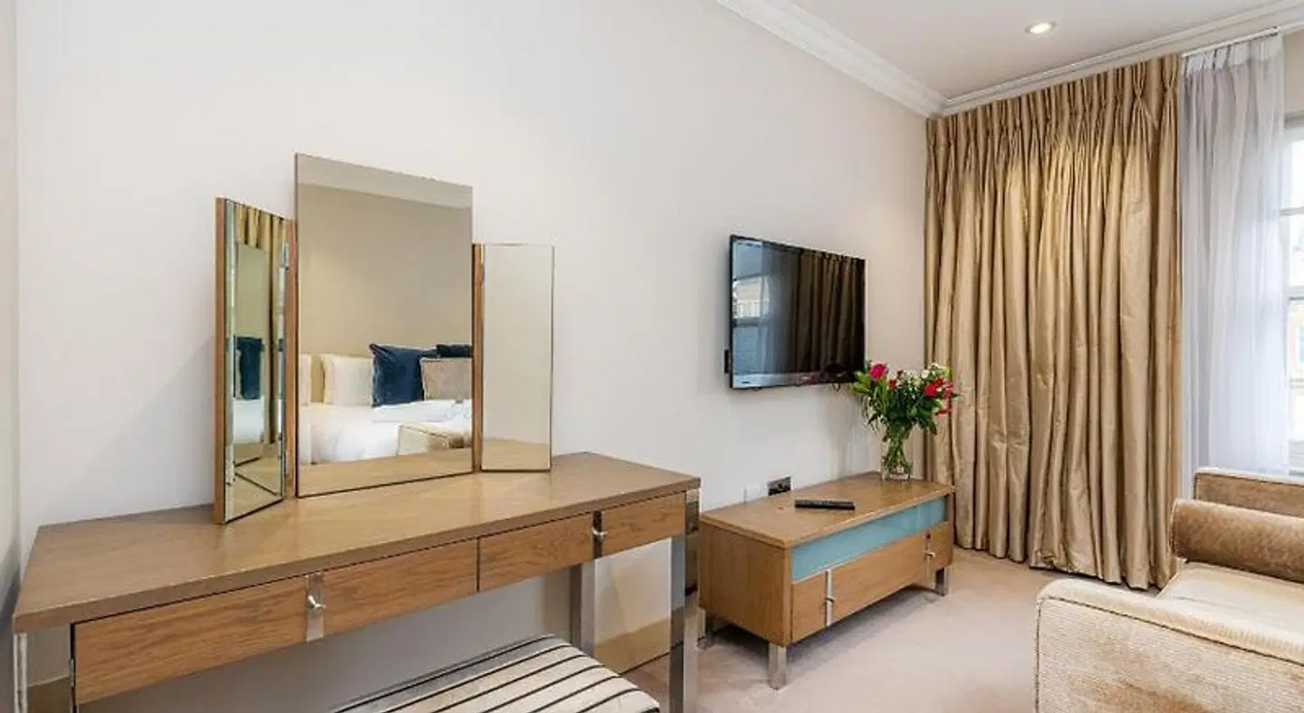 Claverley ROOM_EXAMPLE