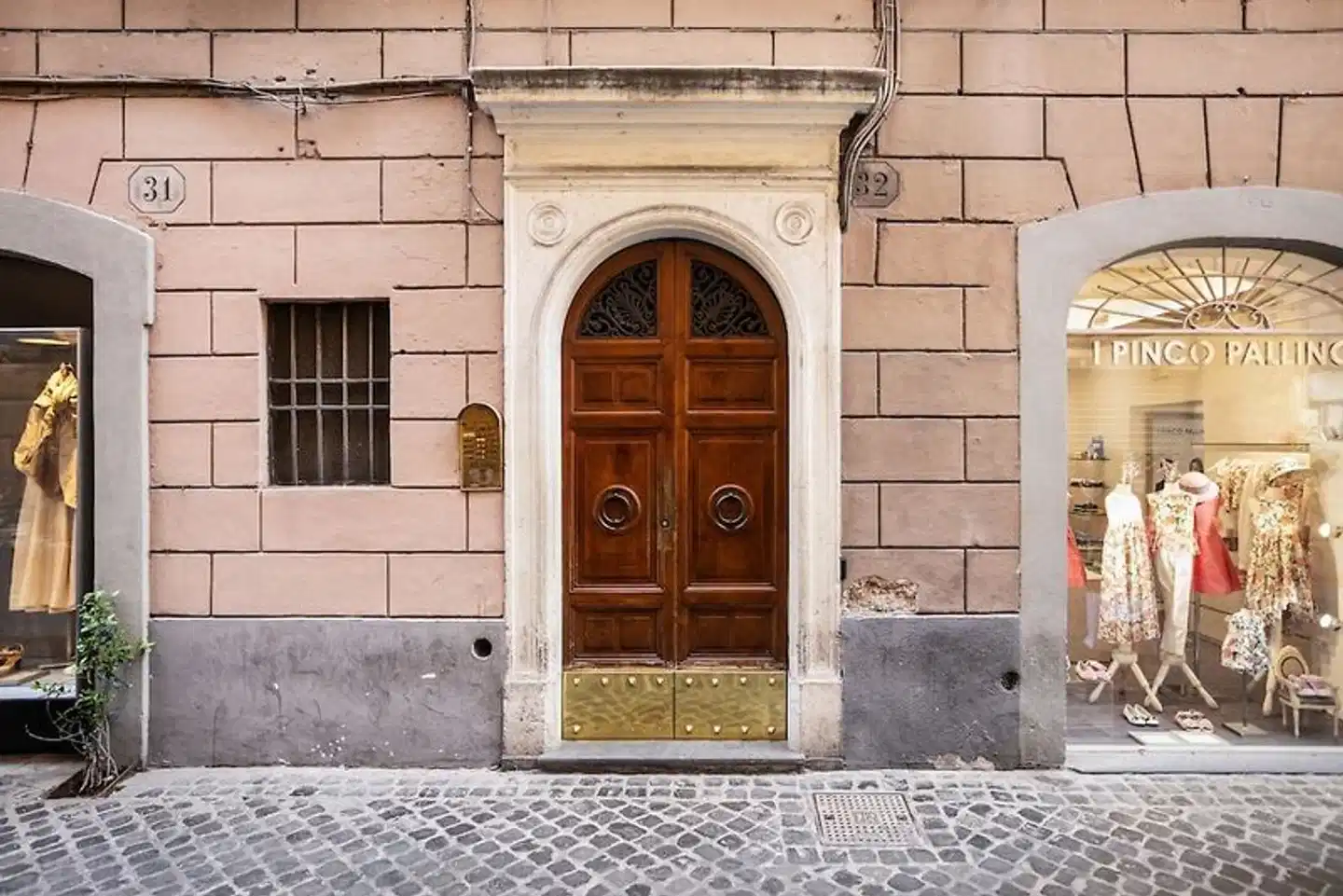 iRooms - Spanish Steps Lobby
