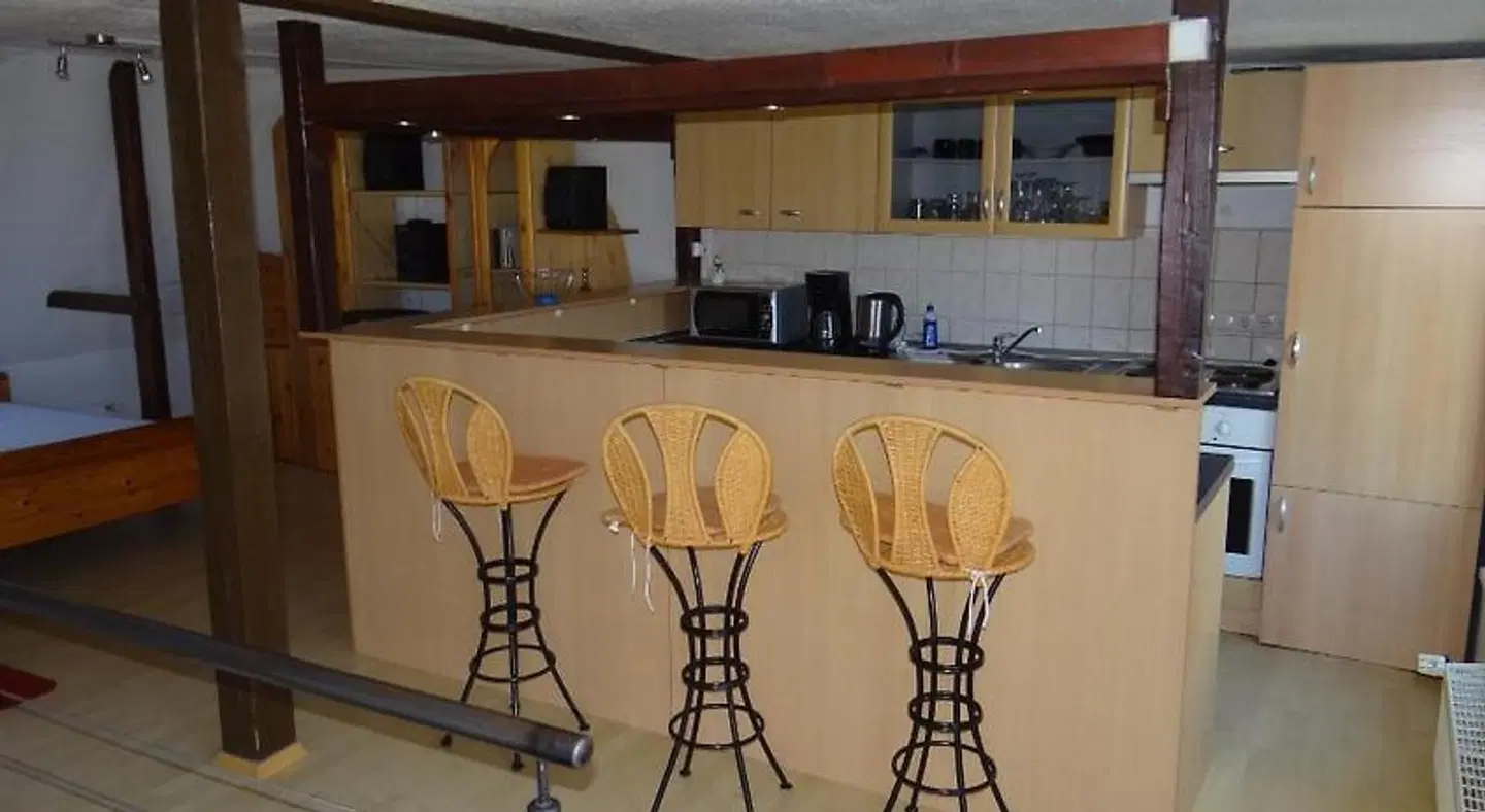 Apostel Bar