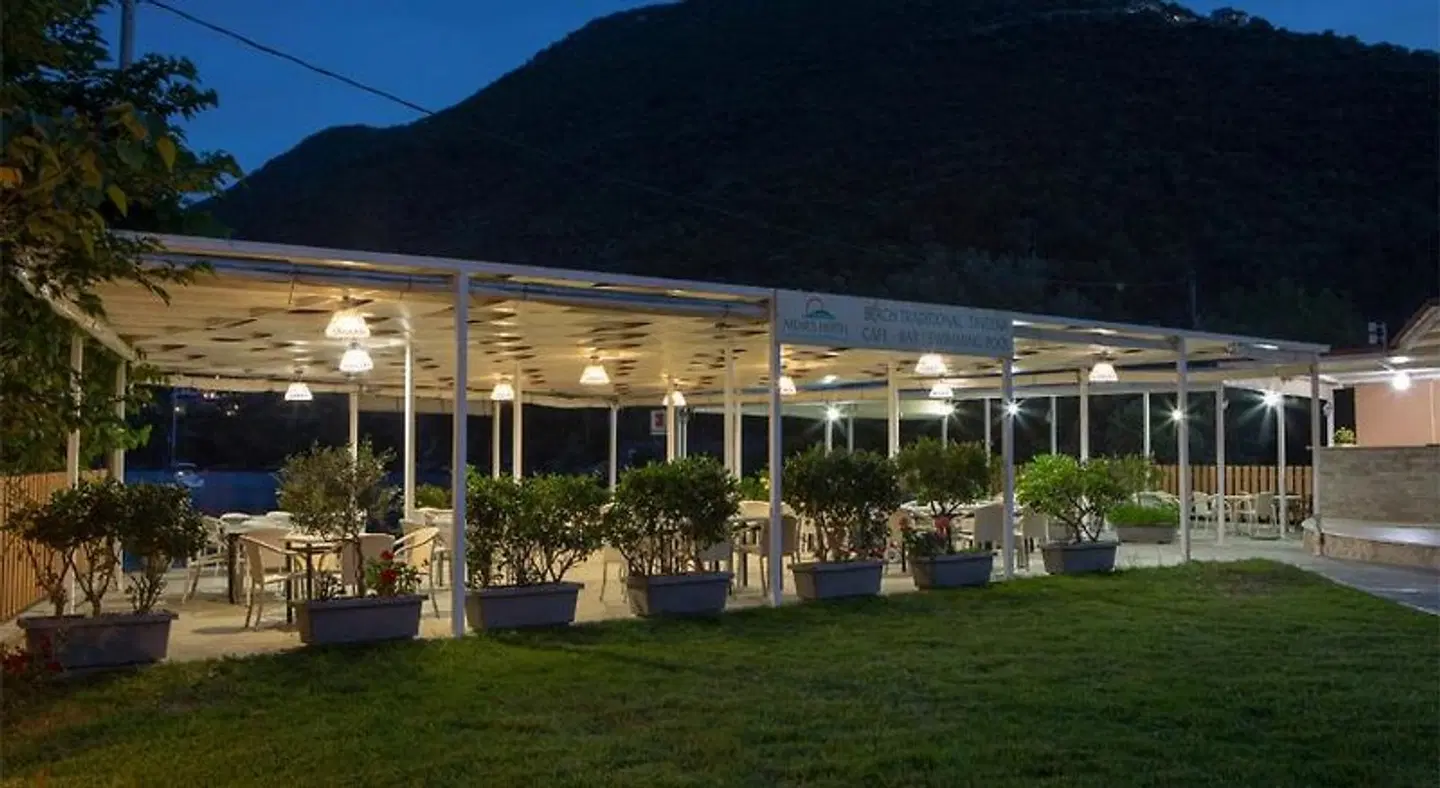 Menes Hotel Restaurant