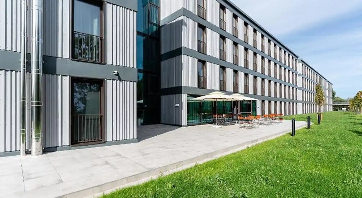 FreshSuites & Bar Aussenansicht