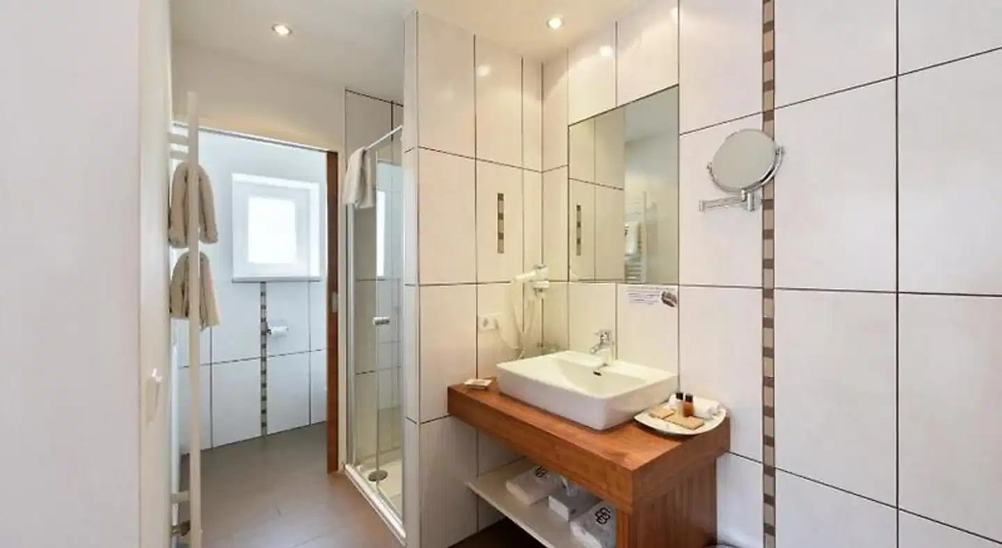 HOMEBOUND Apartments Salzburg City I Badezimmer