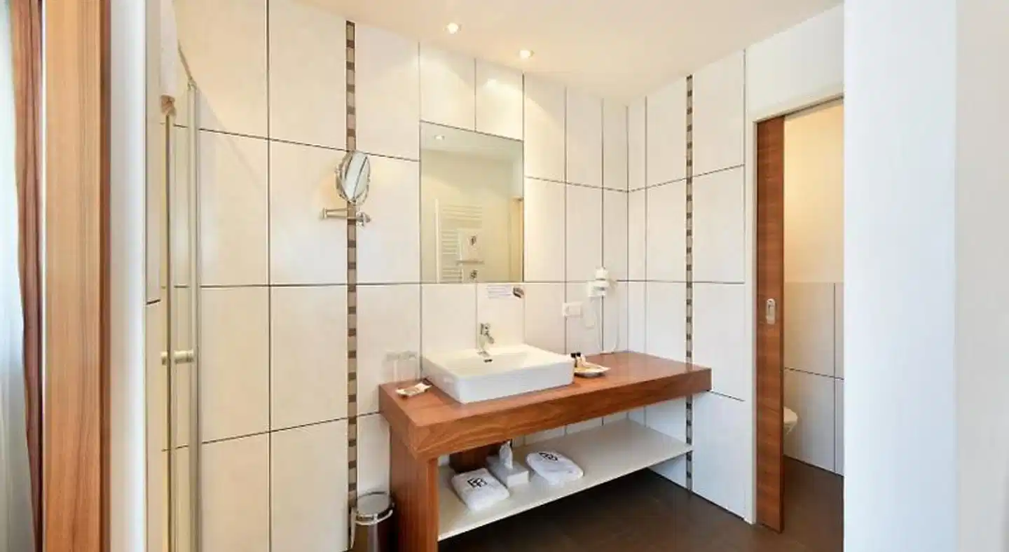 HOMEBOUND Apartments Salzburg City I Badezimmer