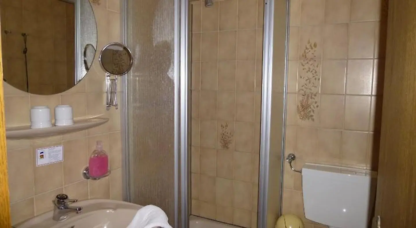 Pension To olen Slüüs Badezimmer