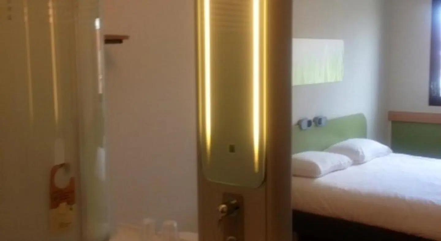 ibis budget Nîmes Centre Gare Badezimmer