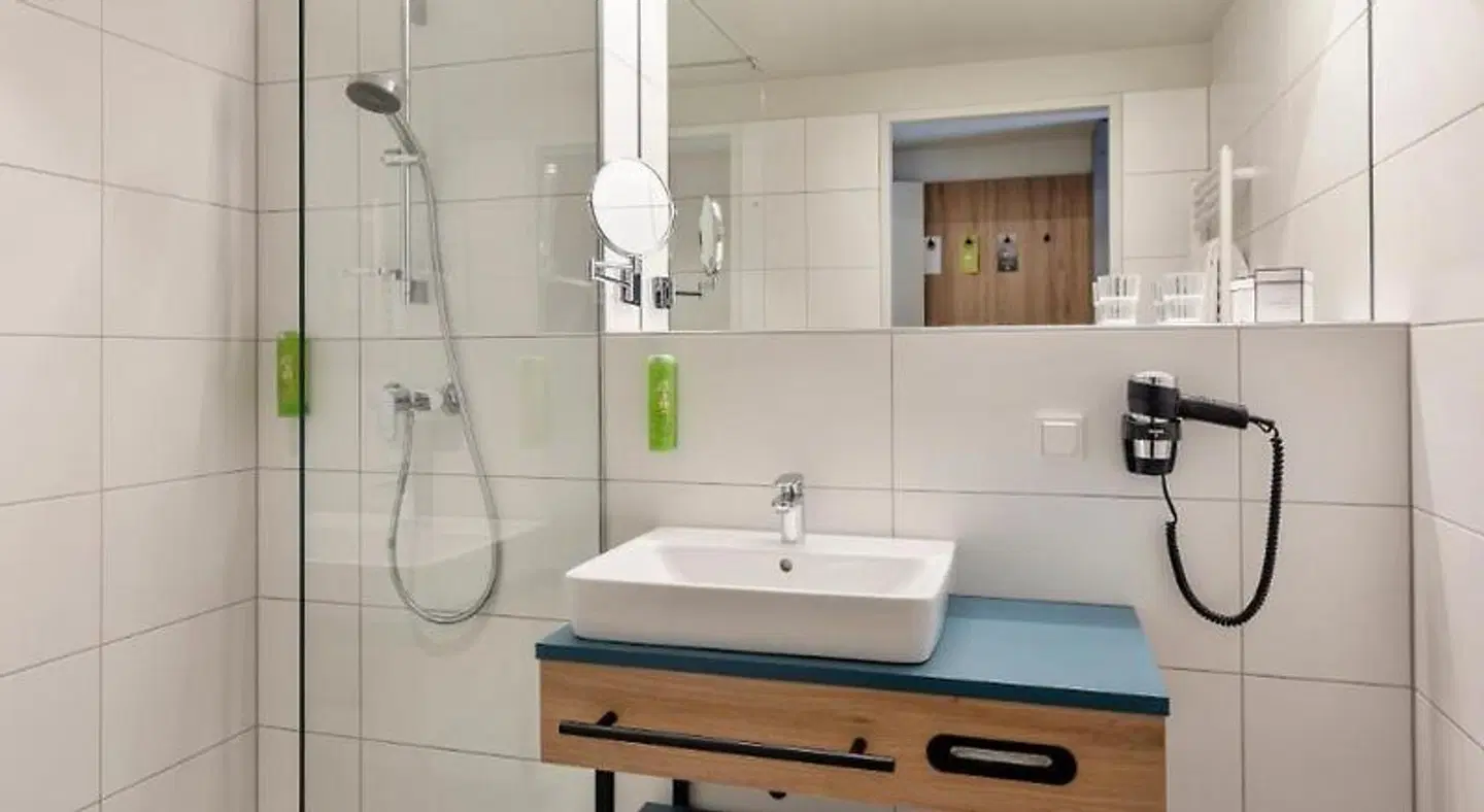 JUFA Hotel Bad Radkersburg Badezimmer