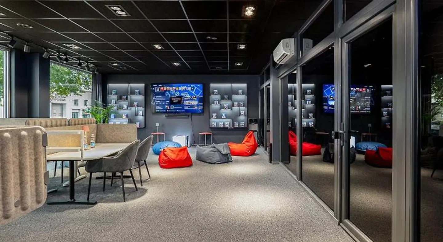 LUNA Self Check-in Hotel Klaipeda LOUNGE_LOBBY