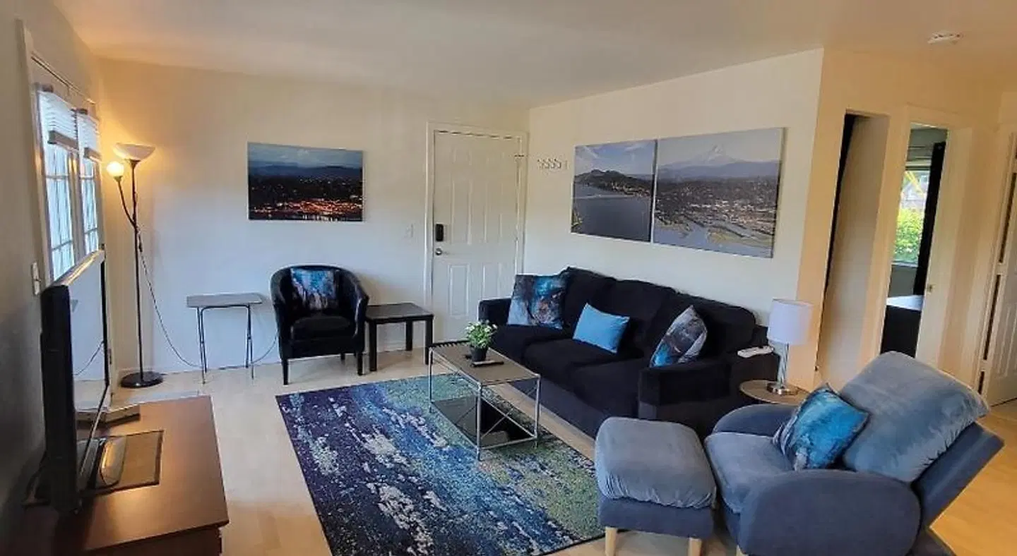 Hood River Suites Extended Stay Apartment Hotel ROOM_EXAMPLE