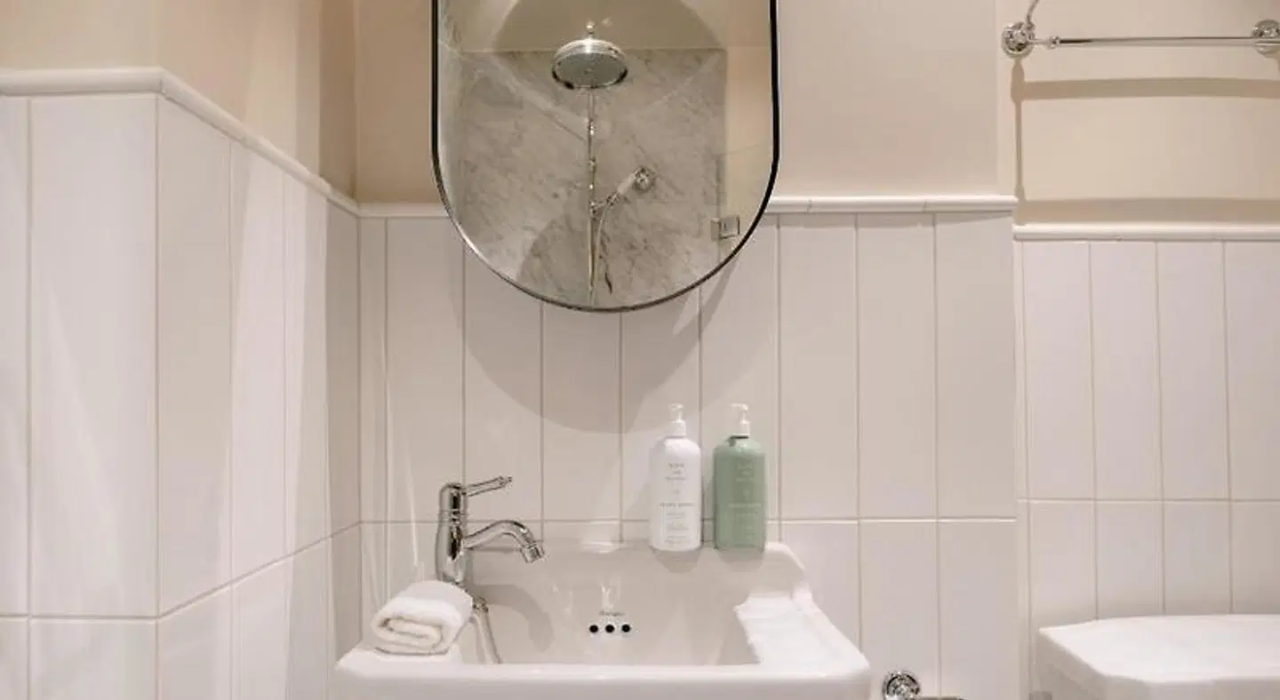 Browallshof Hotell (Värdshuset Clas På Hörnet) Badezimmer