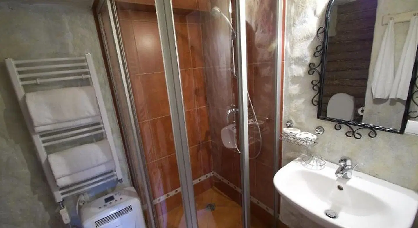 Arciau Juros Badezimmer