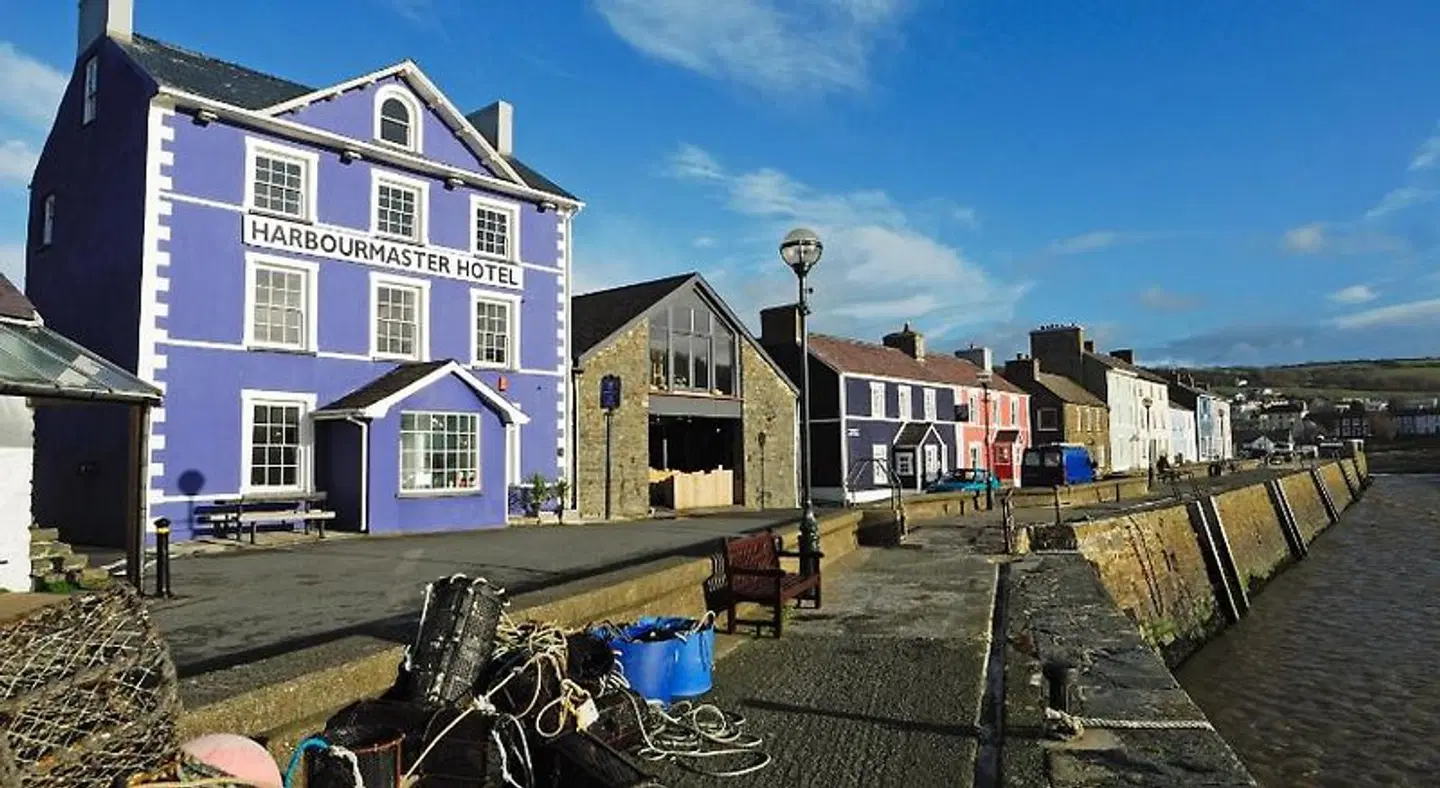 Harbourmaster EXTERIOR