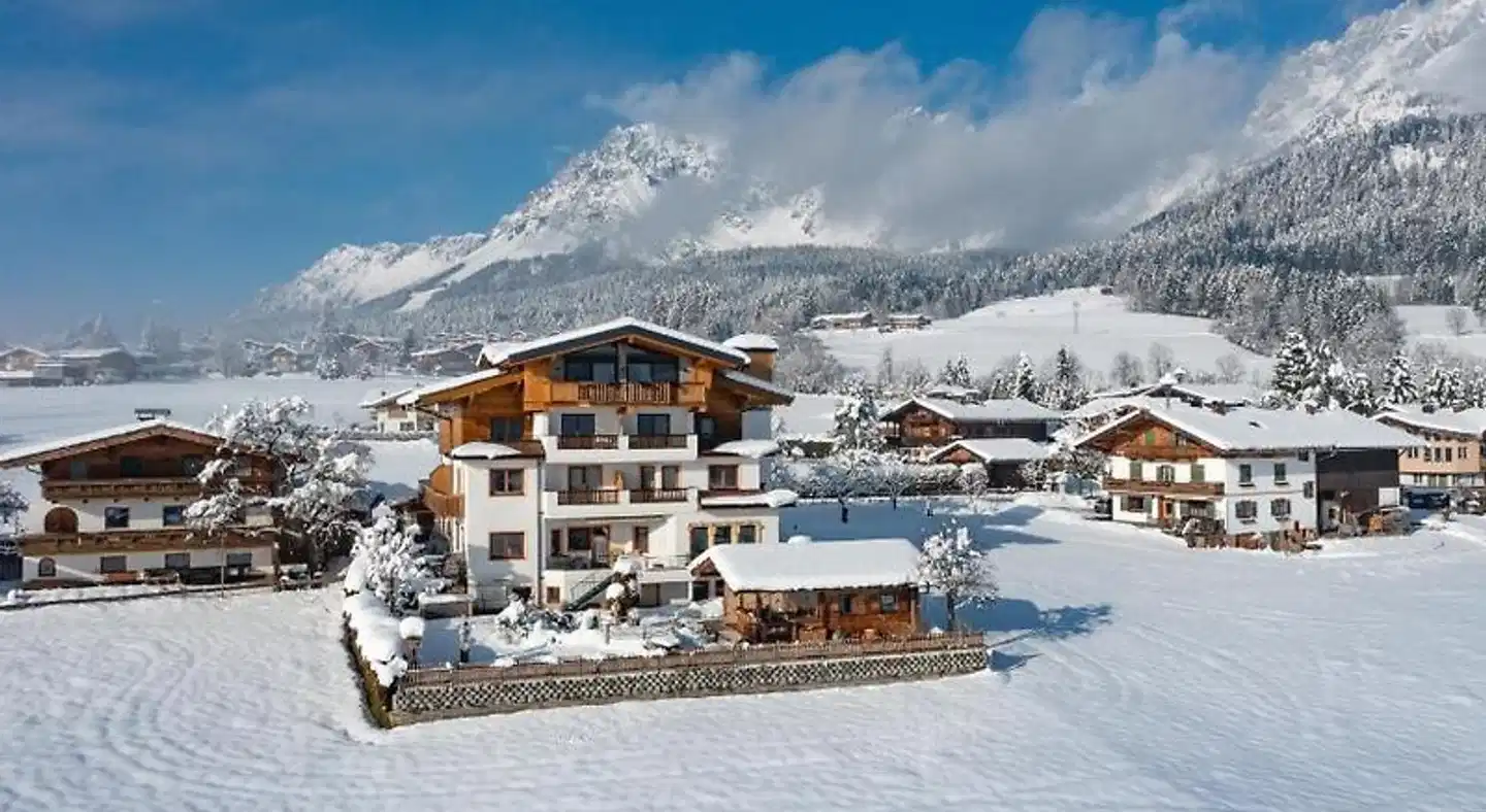 Bergland Aussenansicht