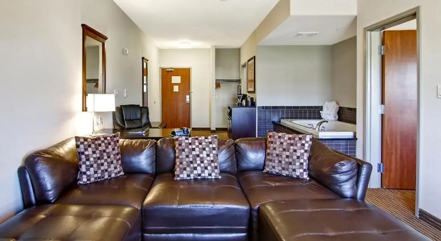 Canalta Hotel Melfort ROOM_EXAMPLE