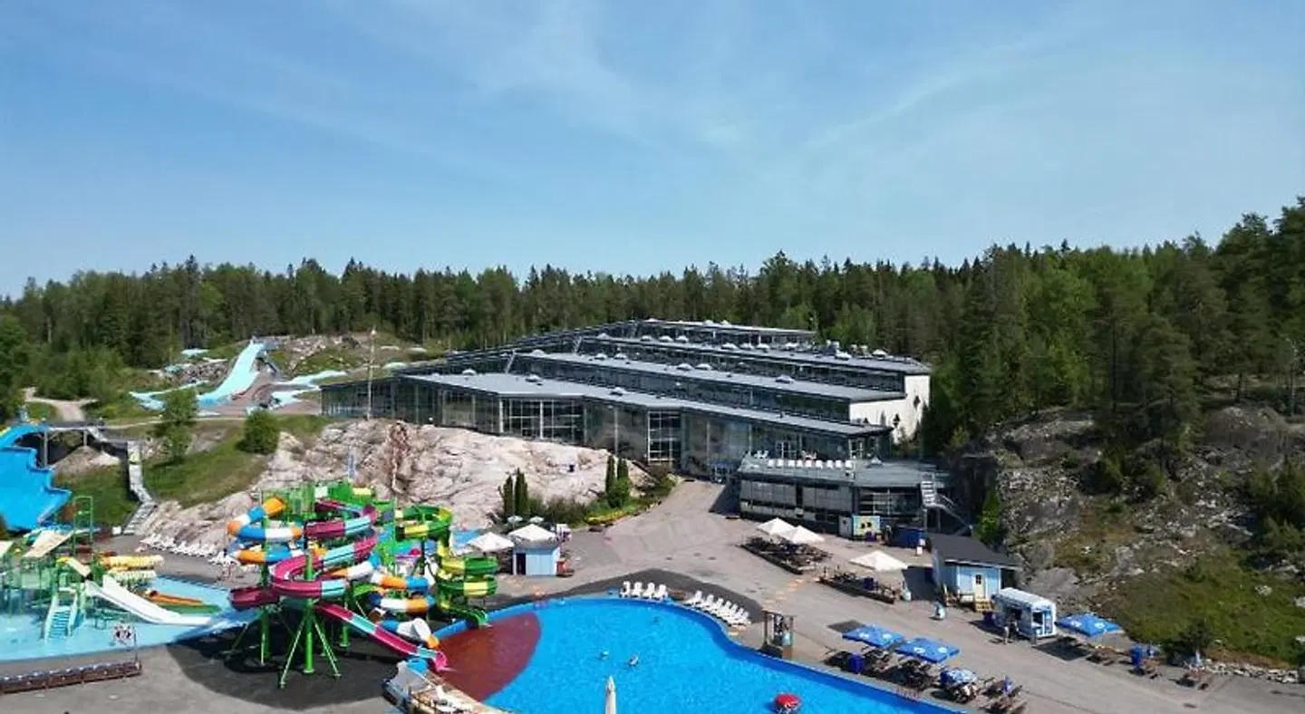 Serena Villas OUTDOOR_POOL