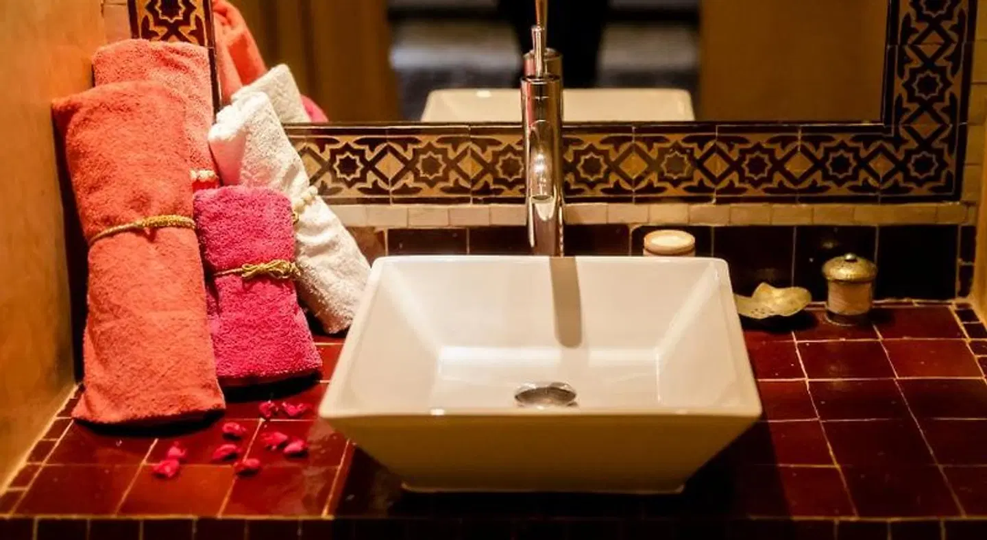 Riad Alnadine HEALTH_BEAUTY