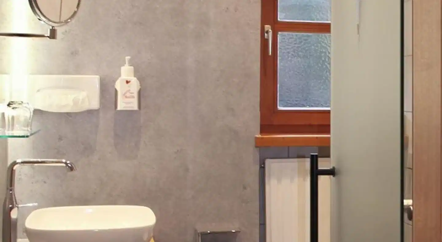 Mariandl - Zum Singenden Wirt Badezimmer