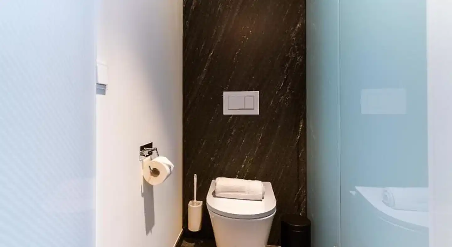 FLINT Hotel Dornbirn Badezimmer