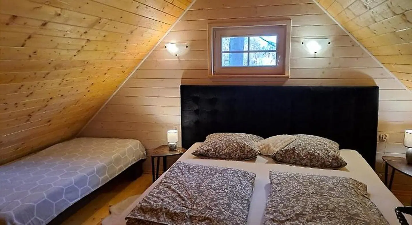 Black&White ROOM_EXAMPLE