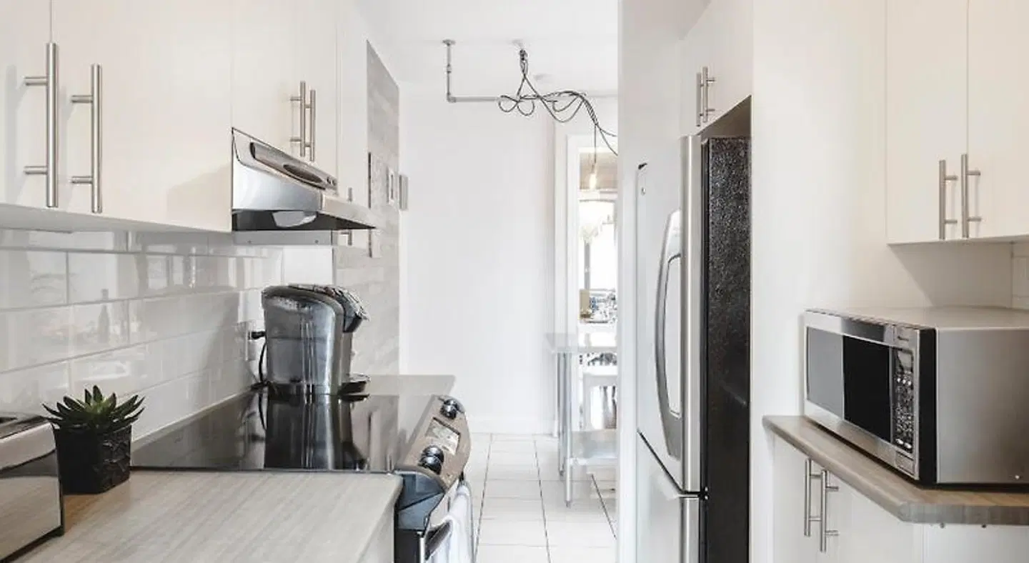 MTLVacationrentals-The Golden Kiss Badezimmer