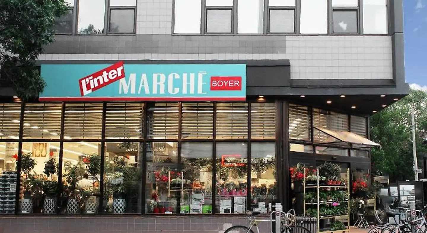 MTLVacationrentals-The Golden Kiss EXTERIOR