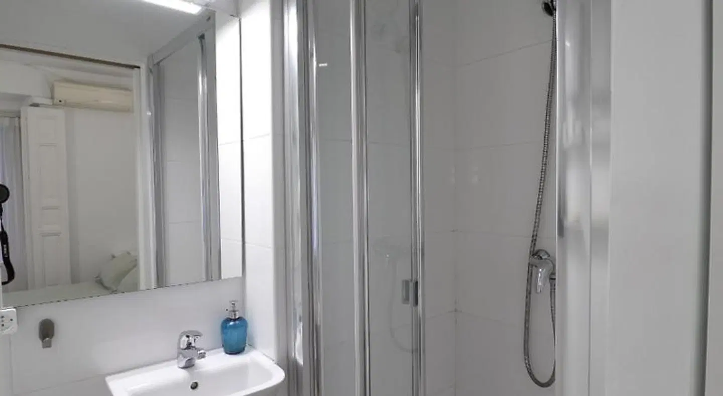 Hostal La Zona Badezimmer