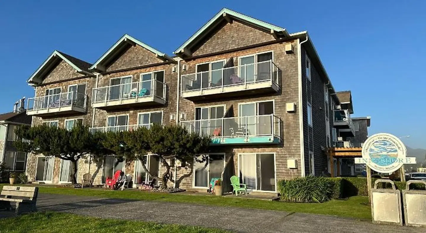 Inn at the Shore EXTERIOR