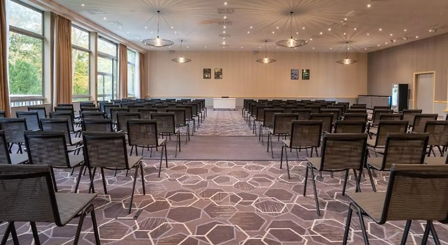 Leonardo Royal Hotel Köln - Am Stadtwald Konferenz