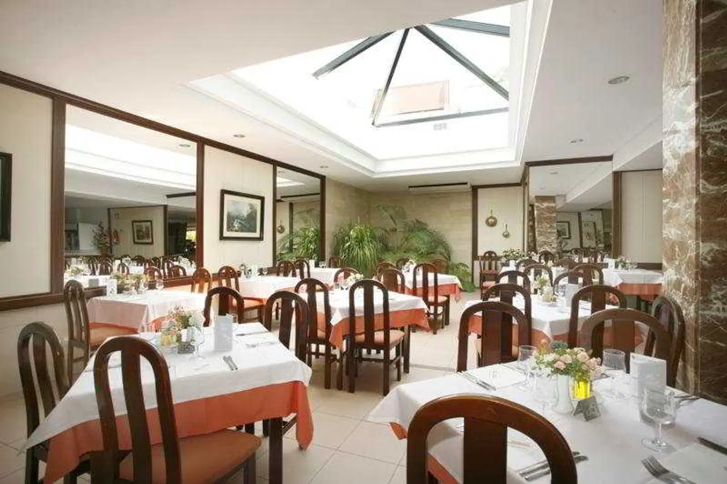 Bordoy Cosmopolitan Restaurant