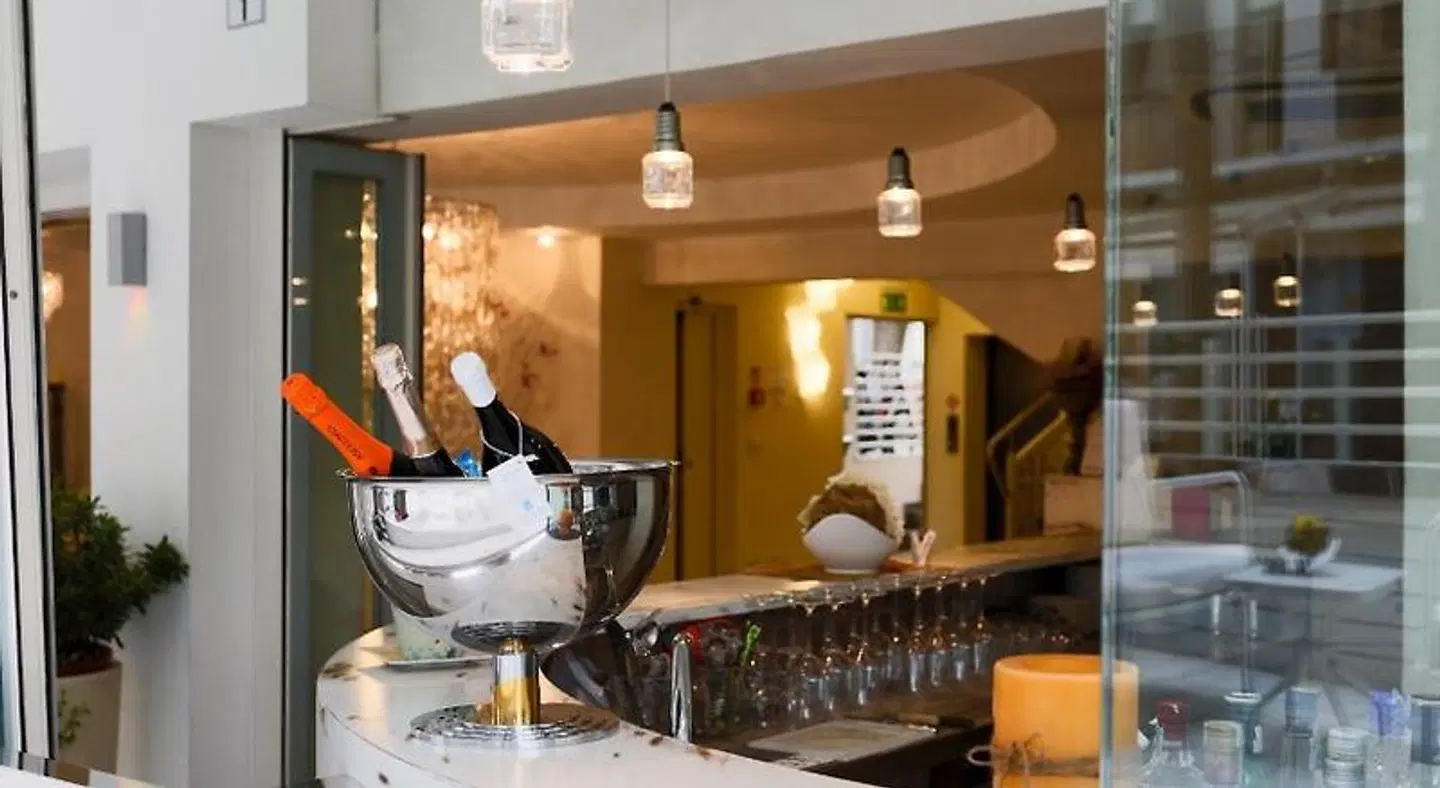 Hotel Caribia Pinarella Bar