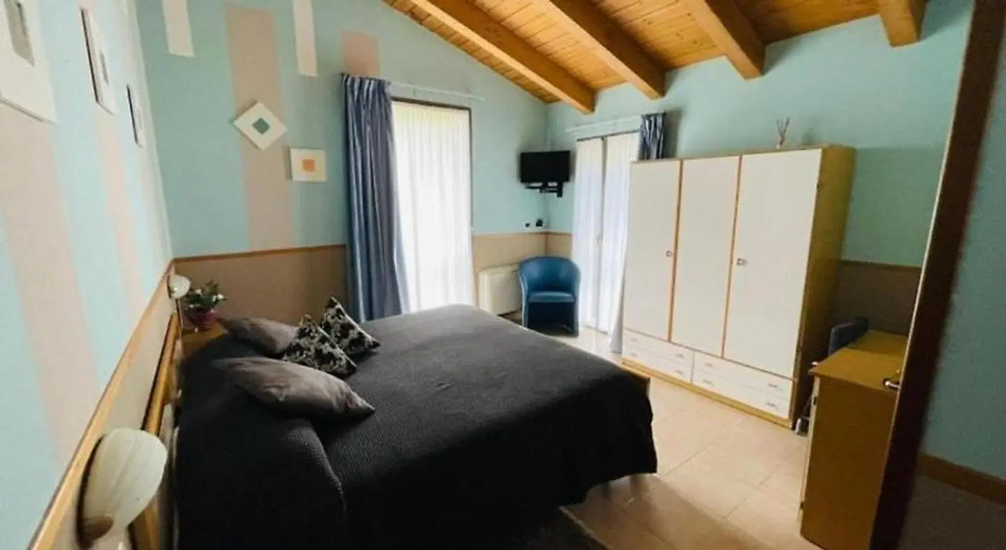 Azzurra ROOM_EXAMPLE