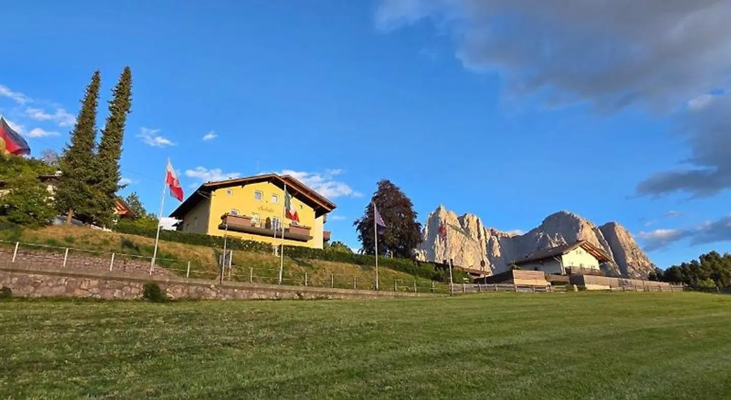 Solaia EXTERIOR