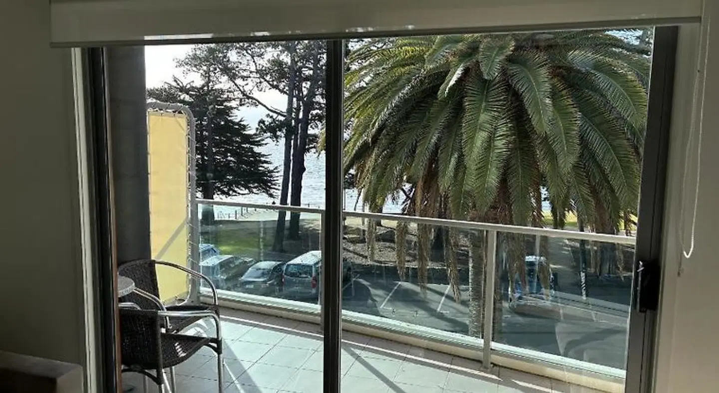 Waterfront at Waves Terrasse