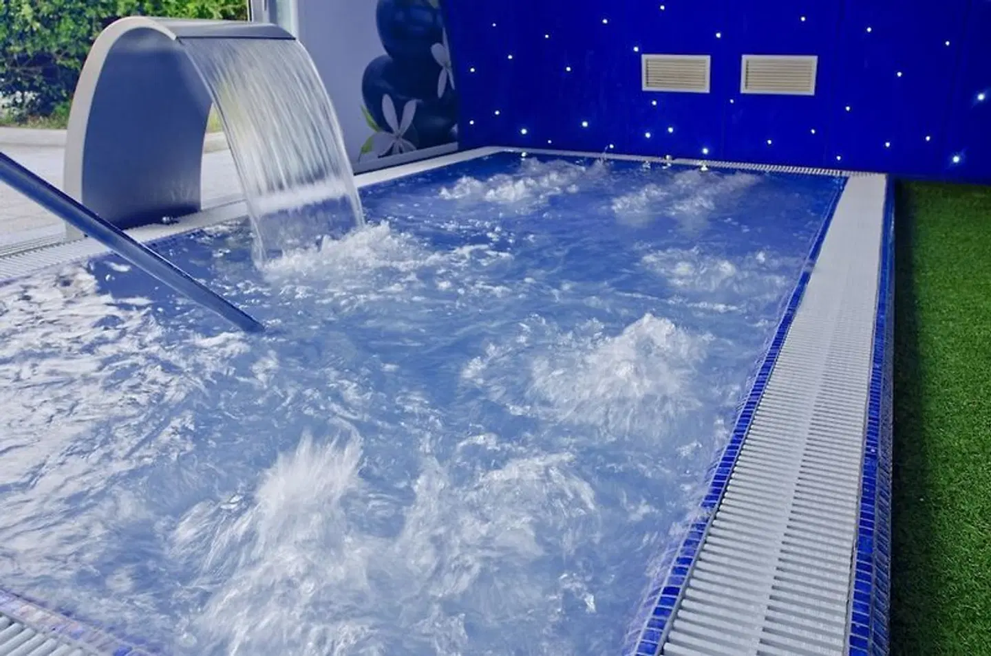 GHT Oasis Park & Spa Hallenbad